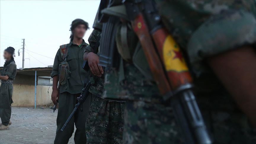 YPG/PKK terrorists extort money from locals in Syria