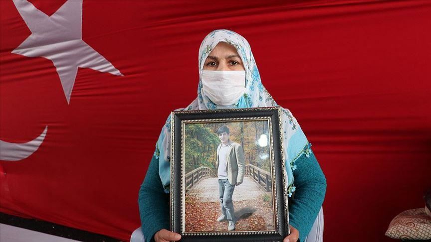 Families’ sit-in against PKK continues in SE Turkey